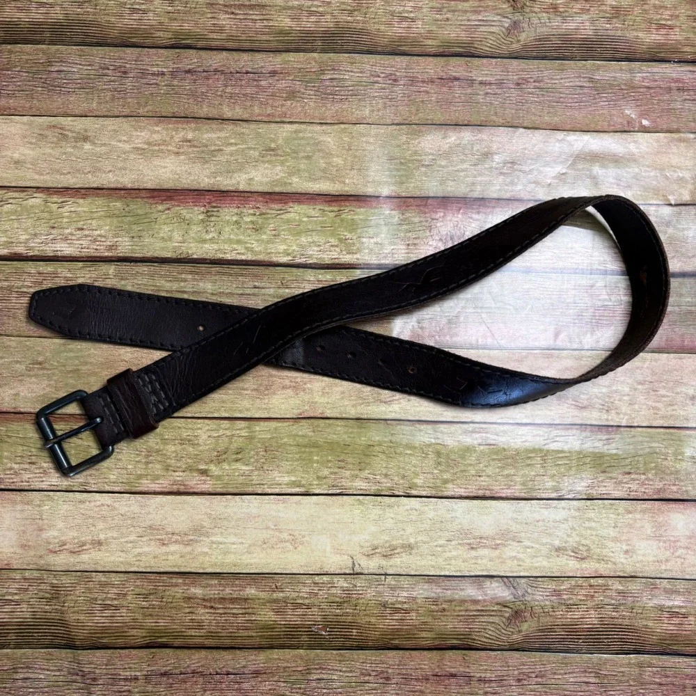 Hollister Mens Brown Leather Belt Embossed Seagull Logo Size 32 Distressed